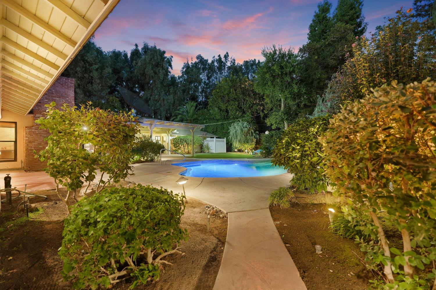4688 N Wilson Ave, Fresno, CA 93704