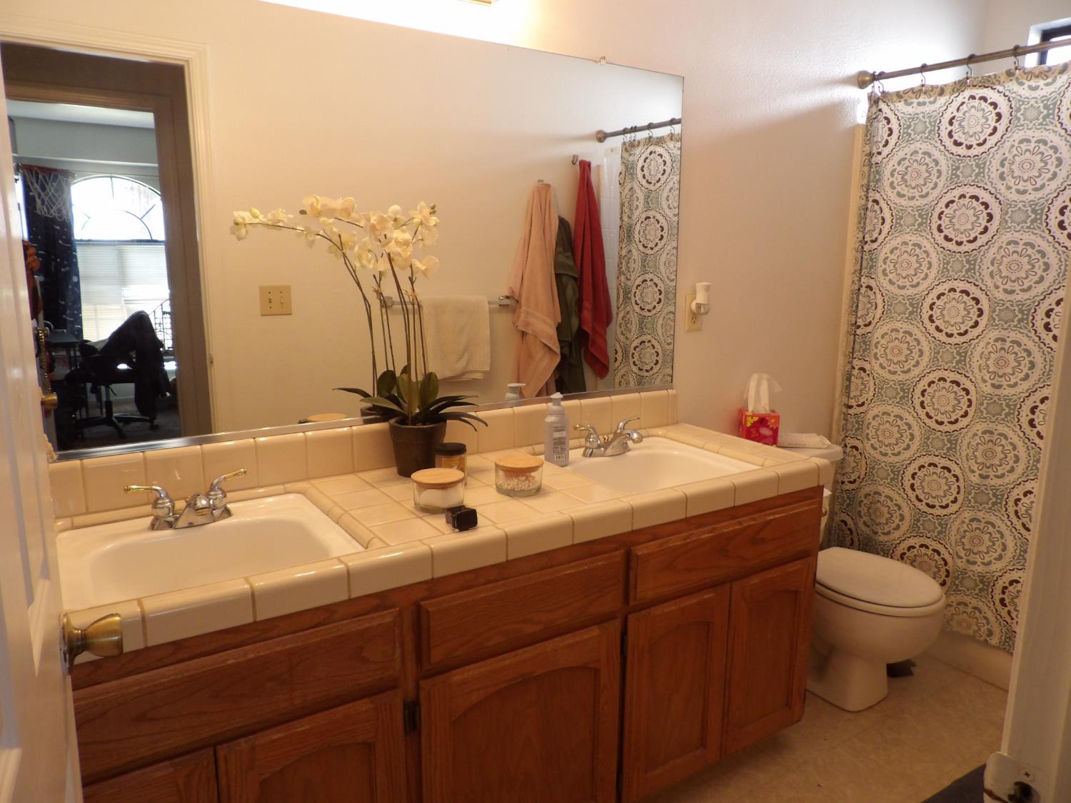 668 N Bundy Ave, Fresno, CA 93611