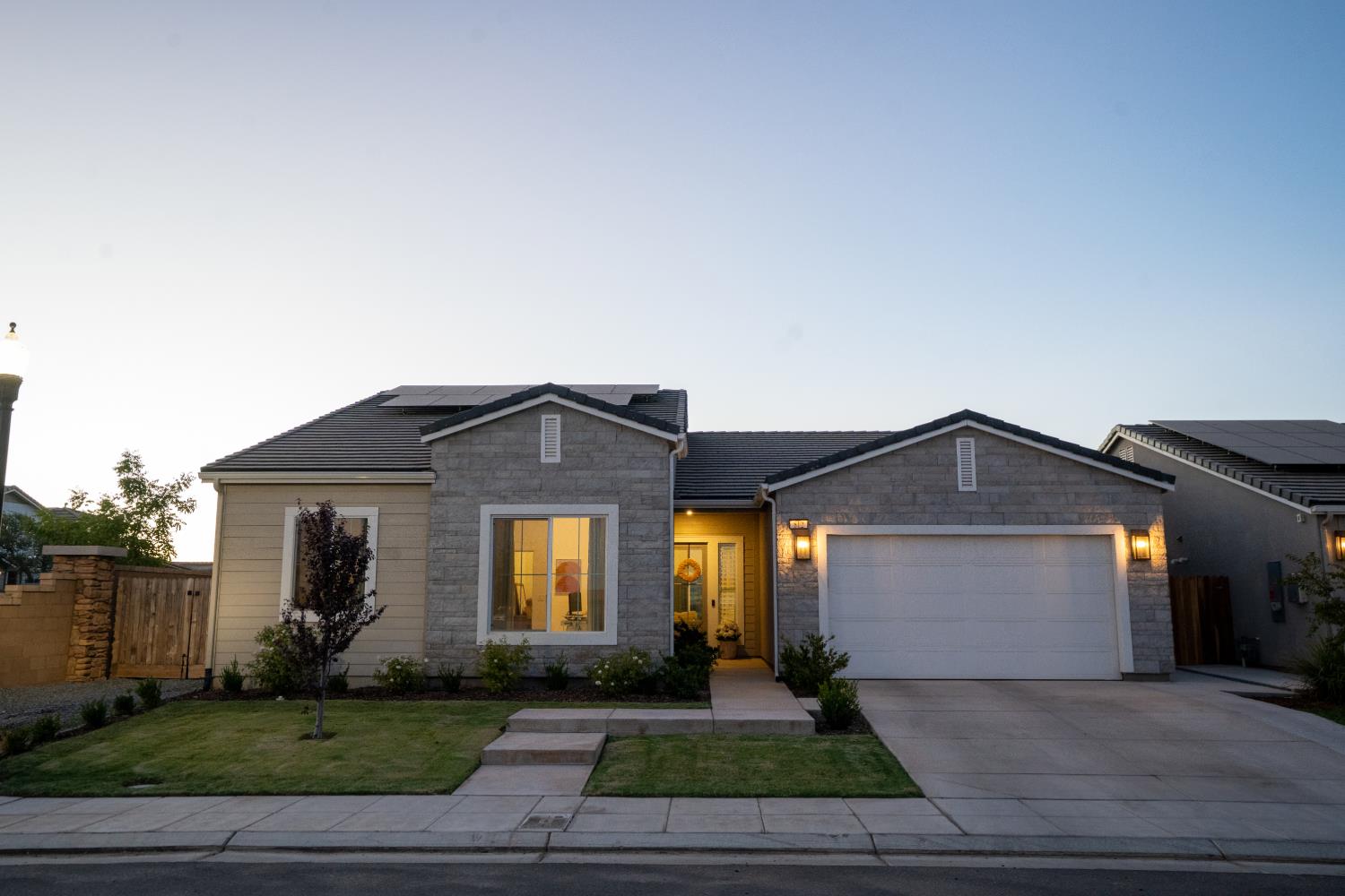 812 Traverse Dr S, Madera, CA 93636