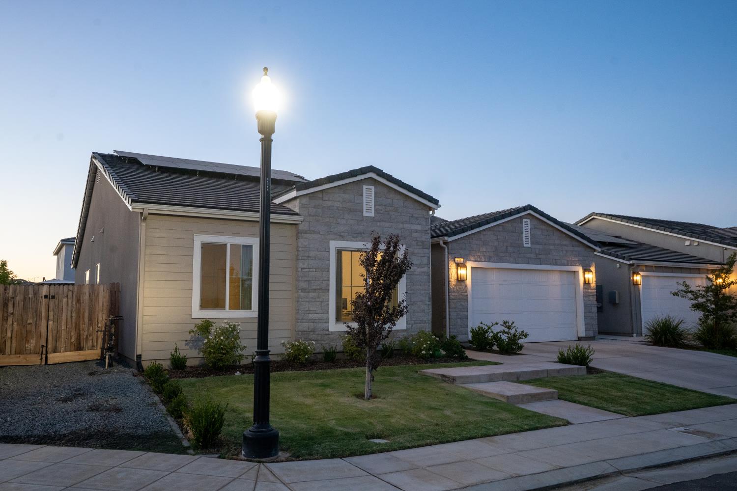 812 Traverse Dr S, Madera, CA 93636