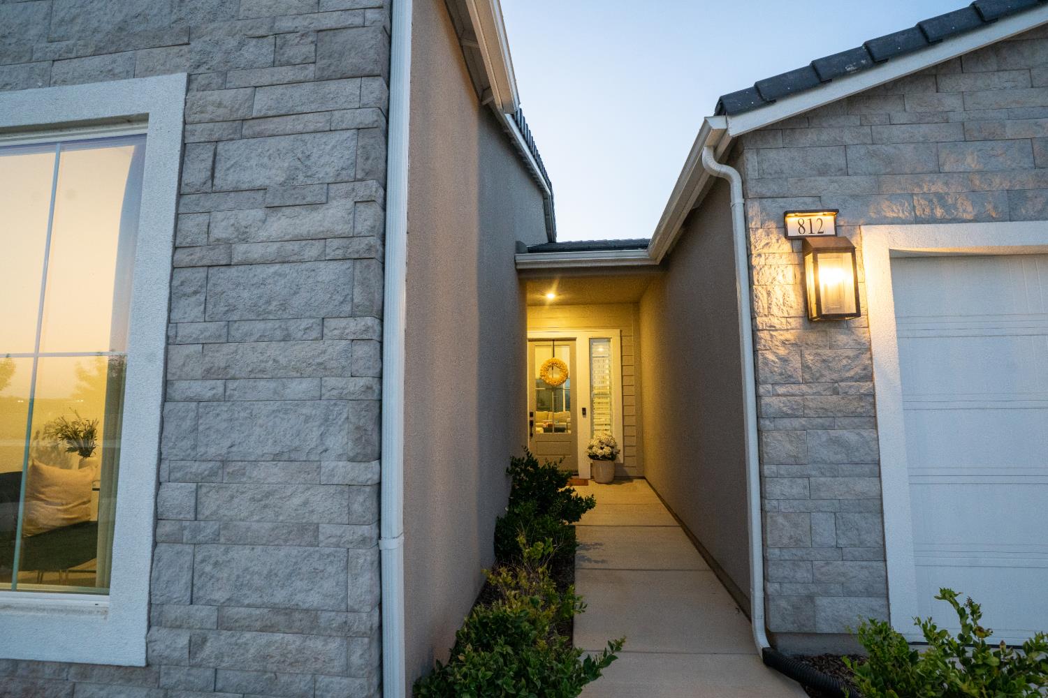 812 Traverse Dr S, Madera, CA 93636