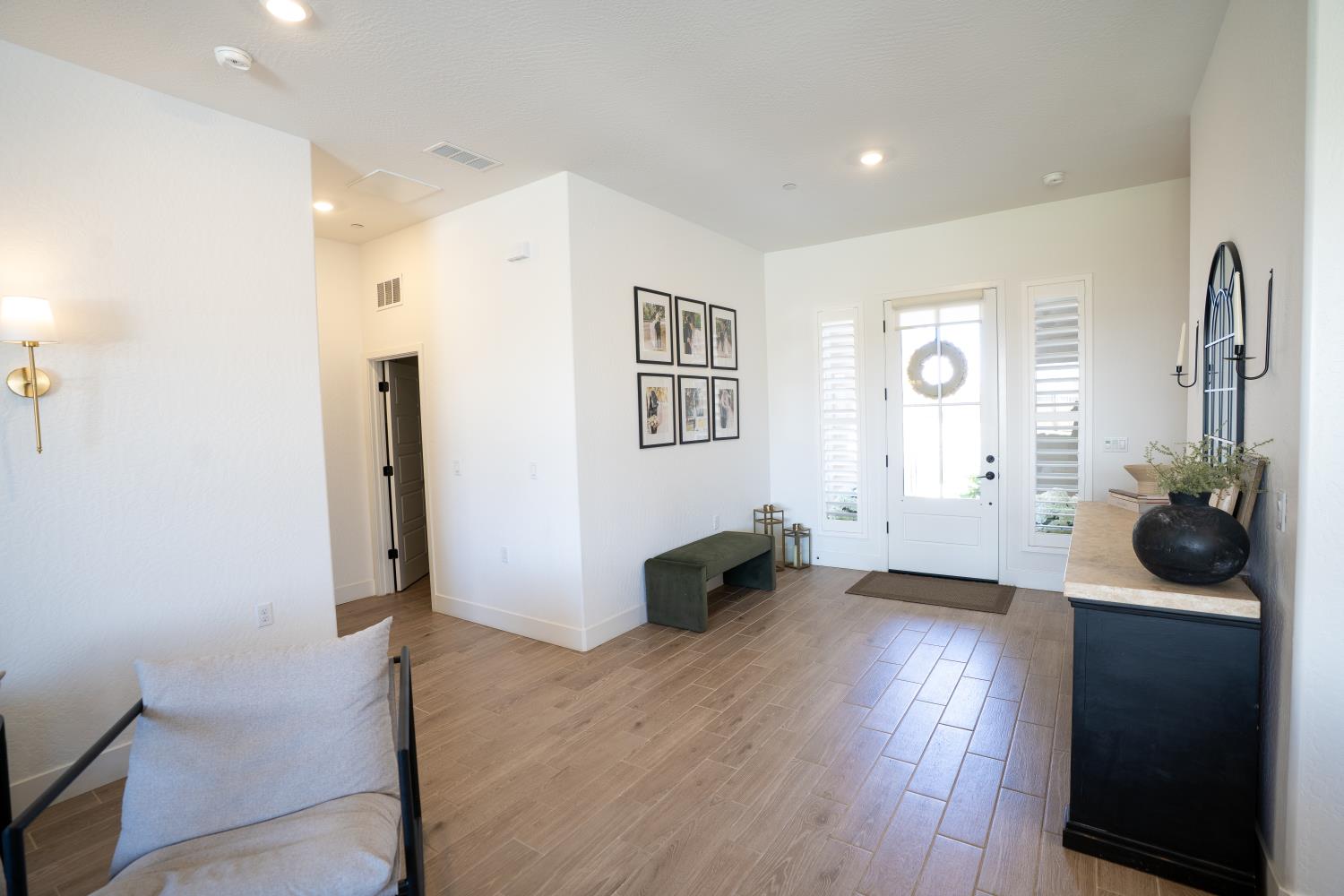 812 Traverse Dr S, Madera, CA 93636