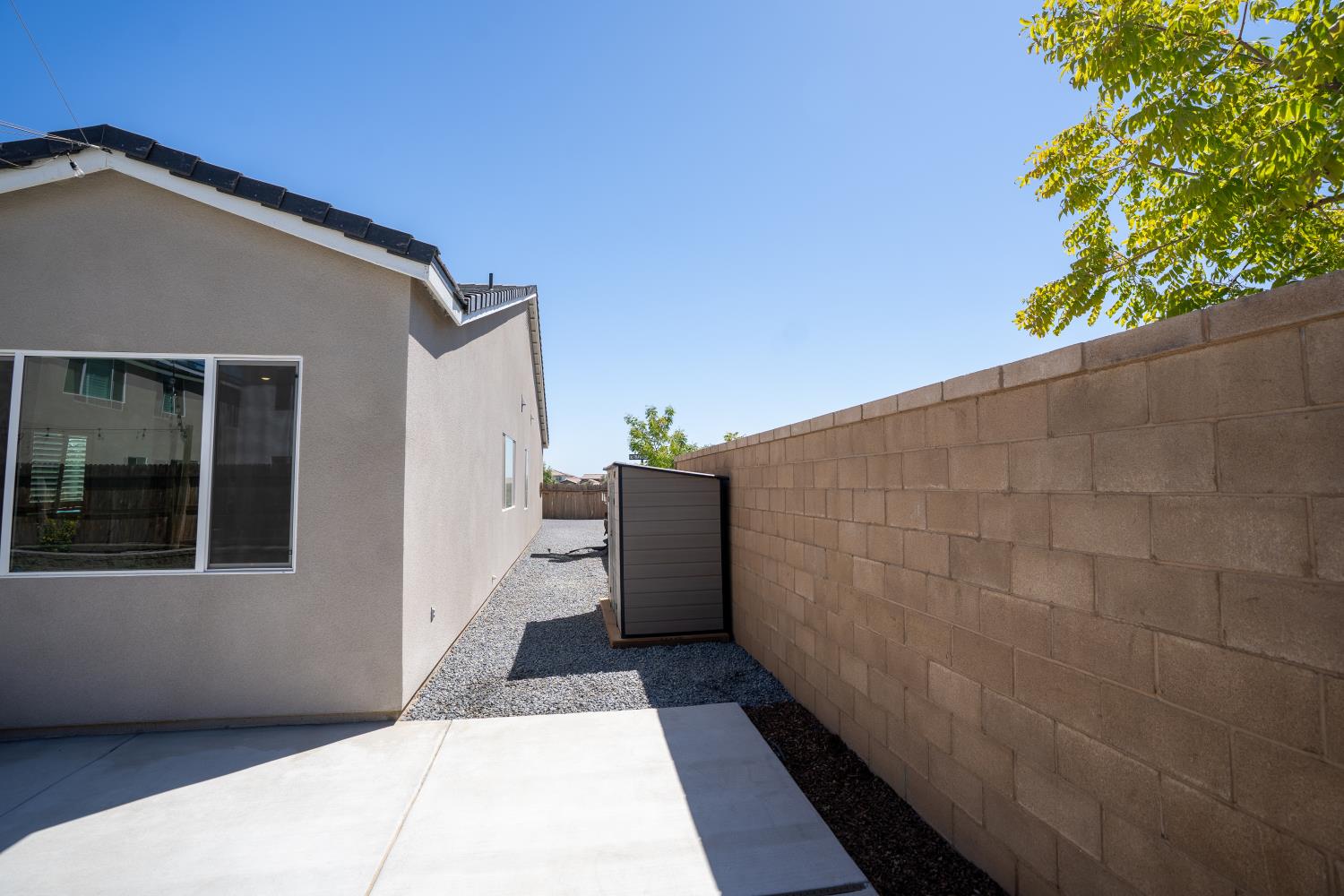 812 Traverse Dr S, Madera, CA 93636