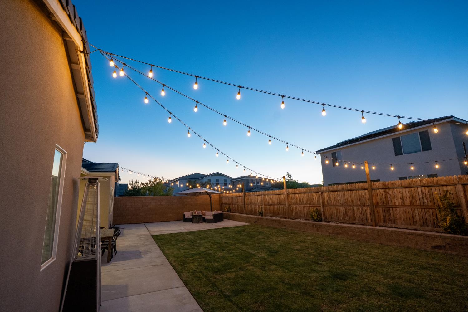812 Traverse Dr S, Madera, CA 93636