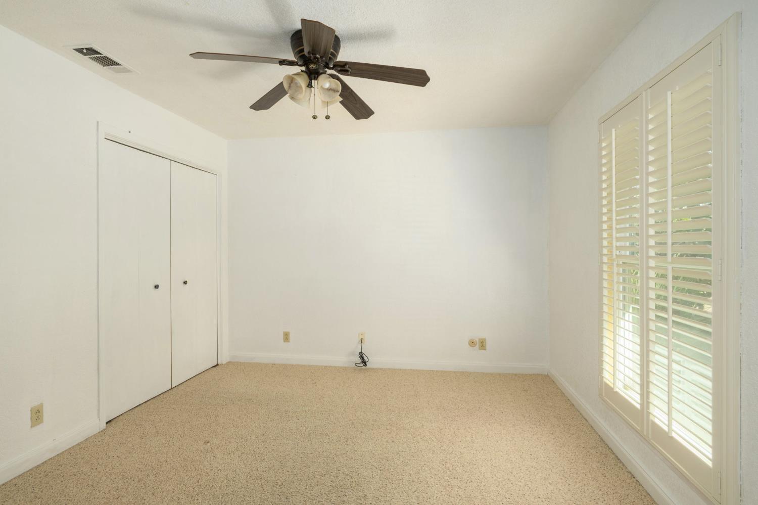 5667 Amber Ave, Clovis, CA 93619