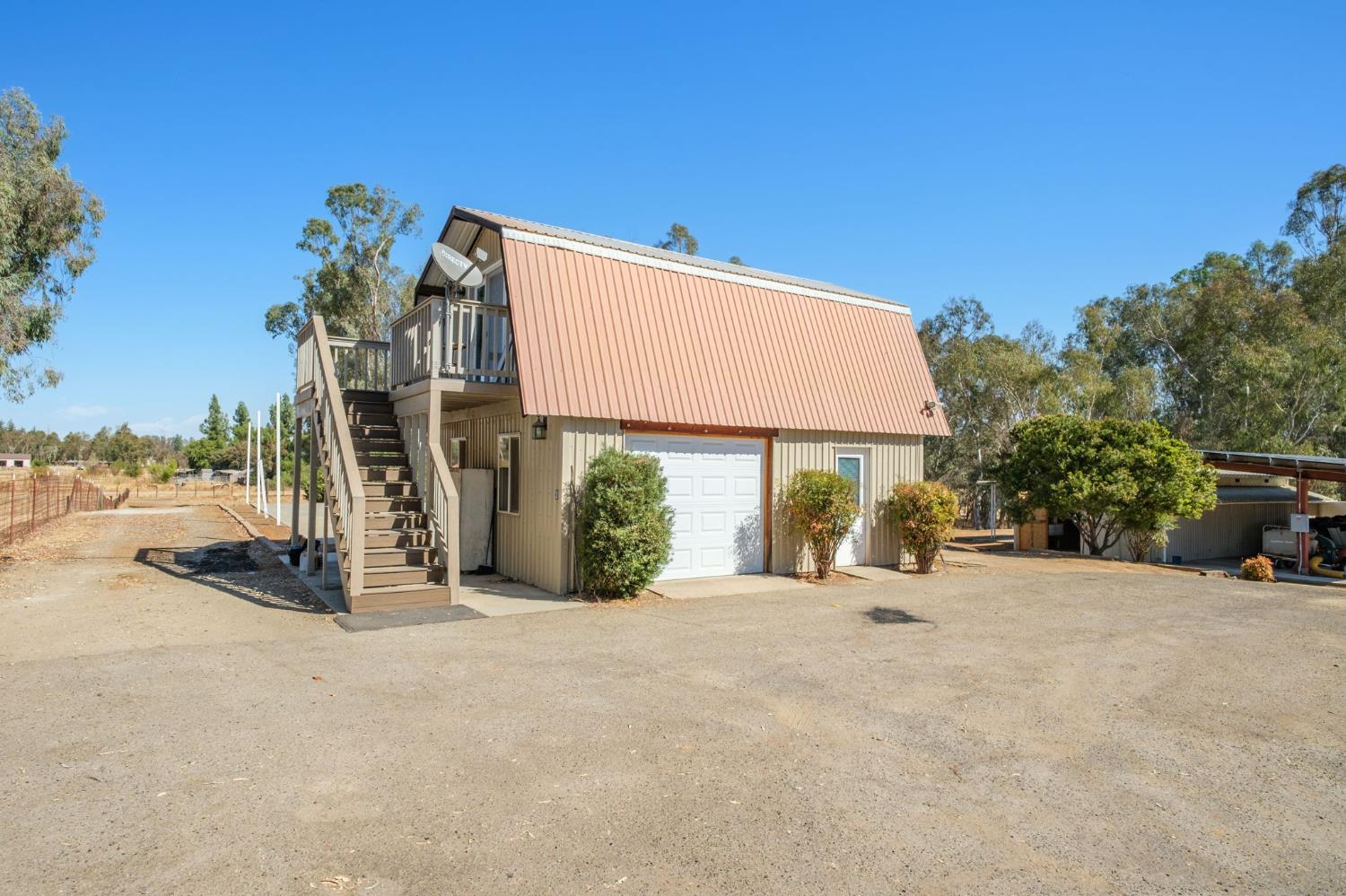 5667 Amber Ave, Clovis, CA 93619