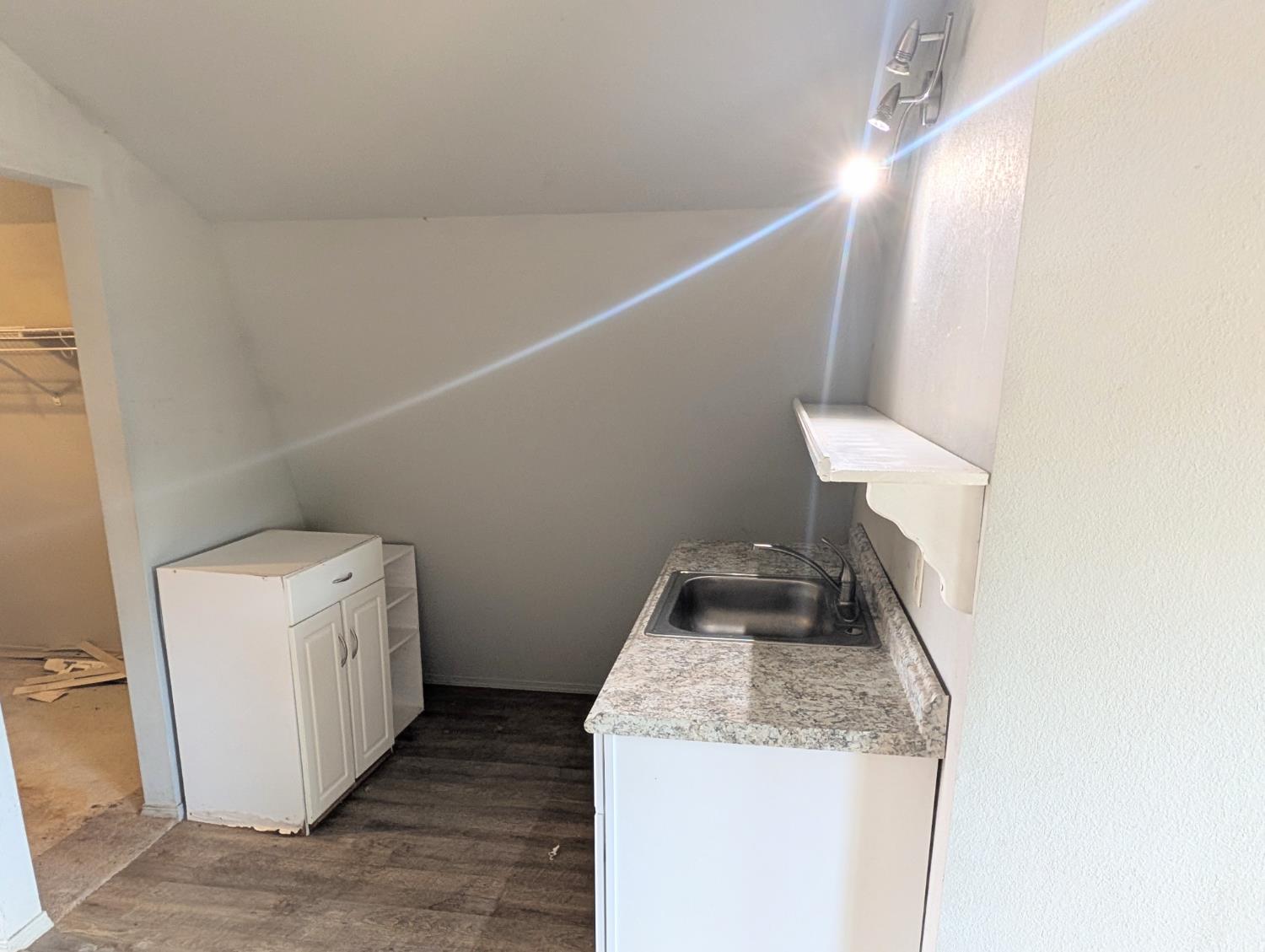 5667 Amber Ave, Clovis, CA 93619