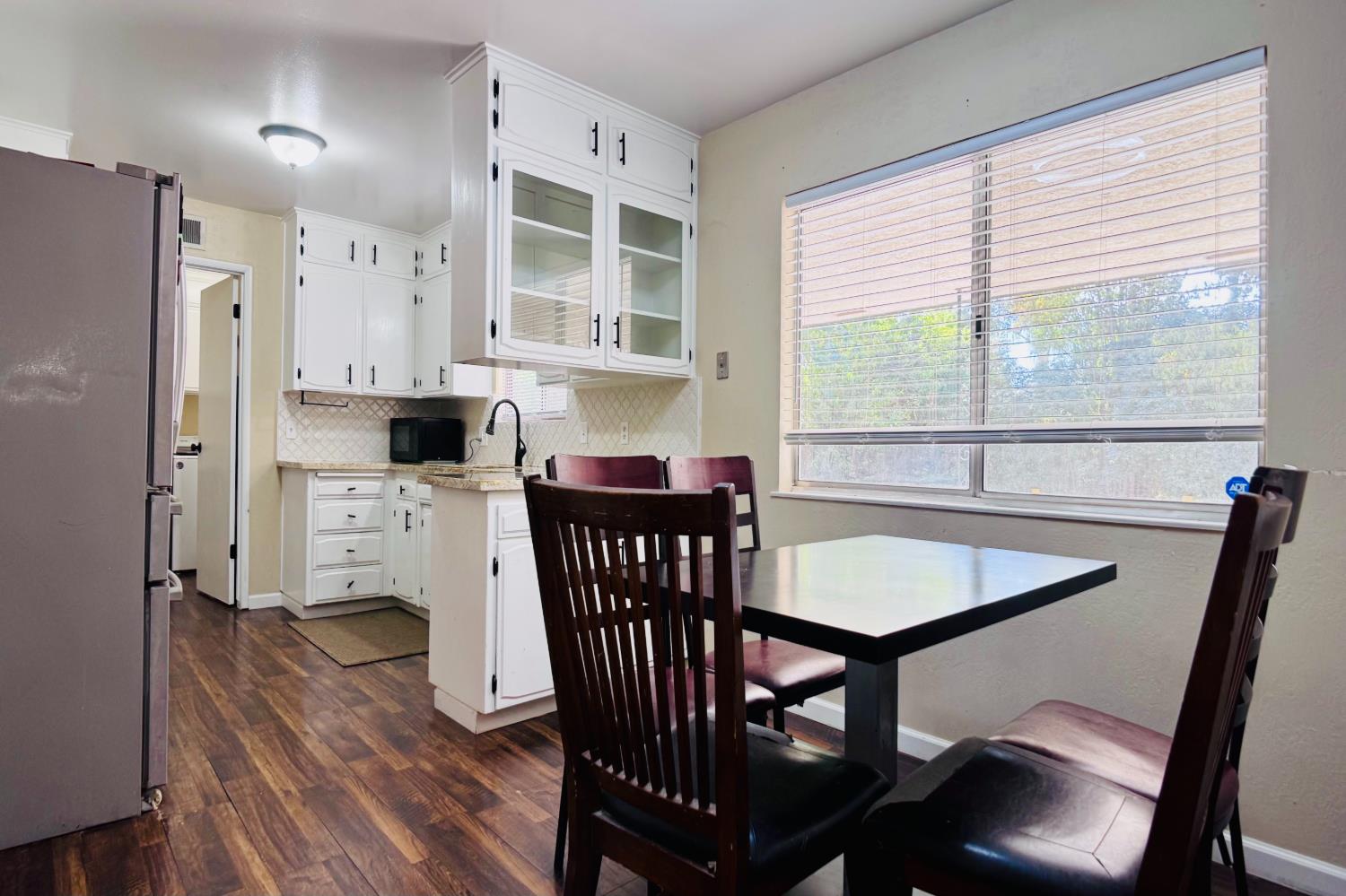 719 E Minarets Ave, Fresno, CA 93720