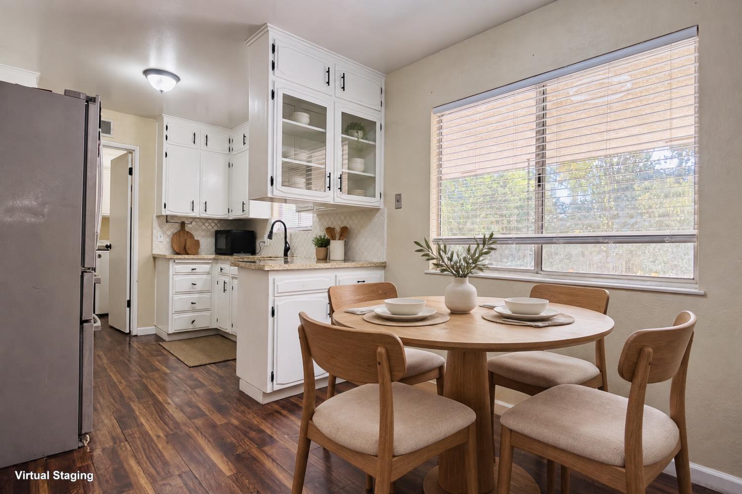 719 E Minarets Ave, Fresno, CA 93720