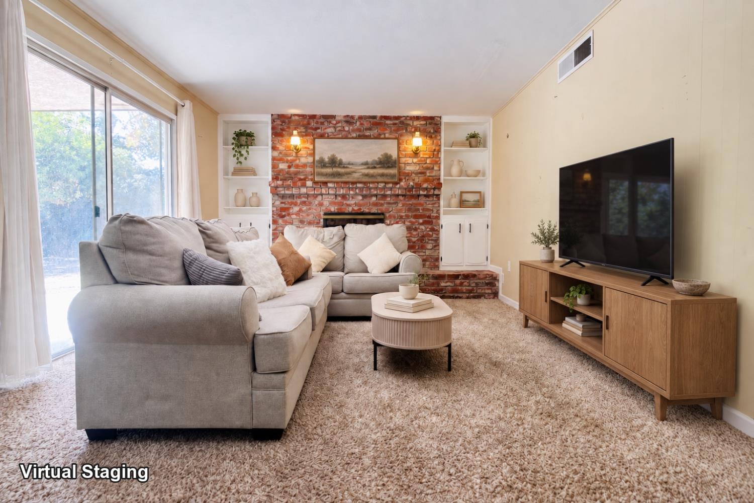 719 E Minarets Ave, Fresno, CA 93720