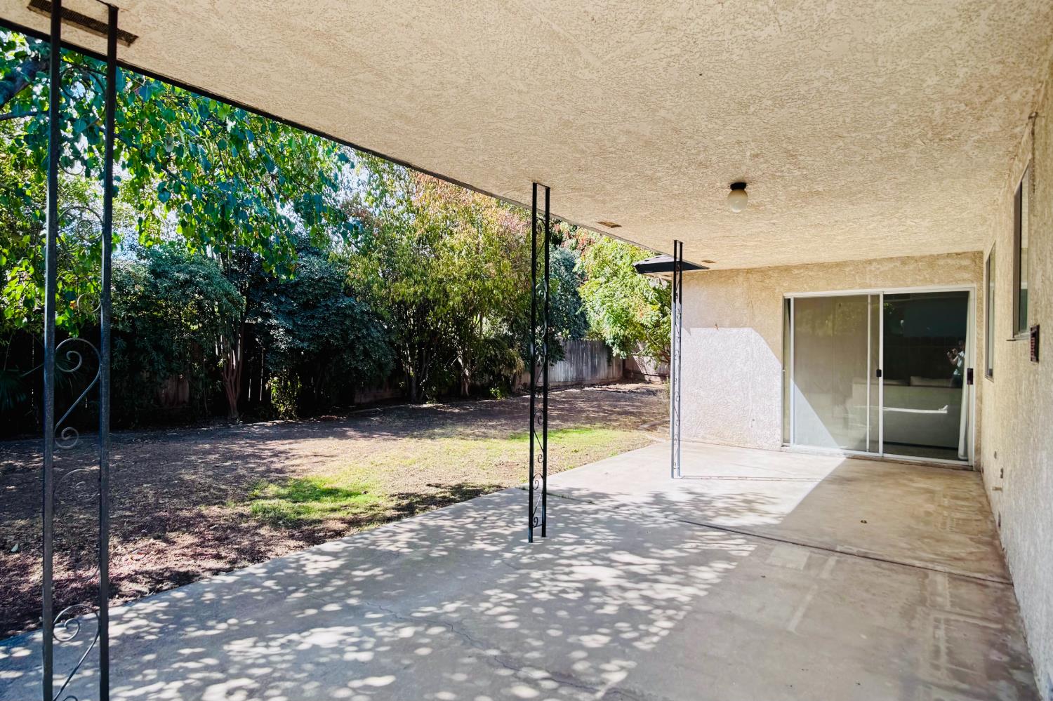 719 E Minarets Ave, Fresno, CA 93720