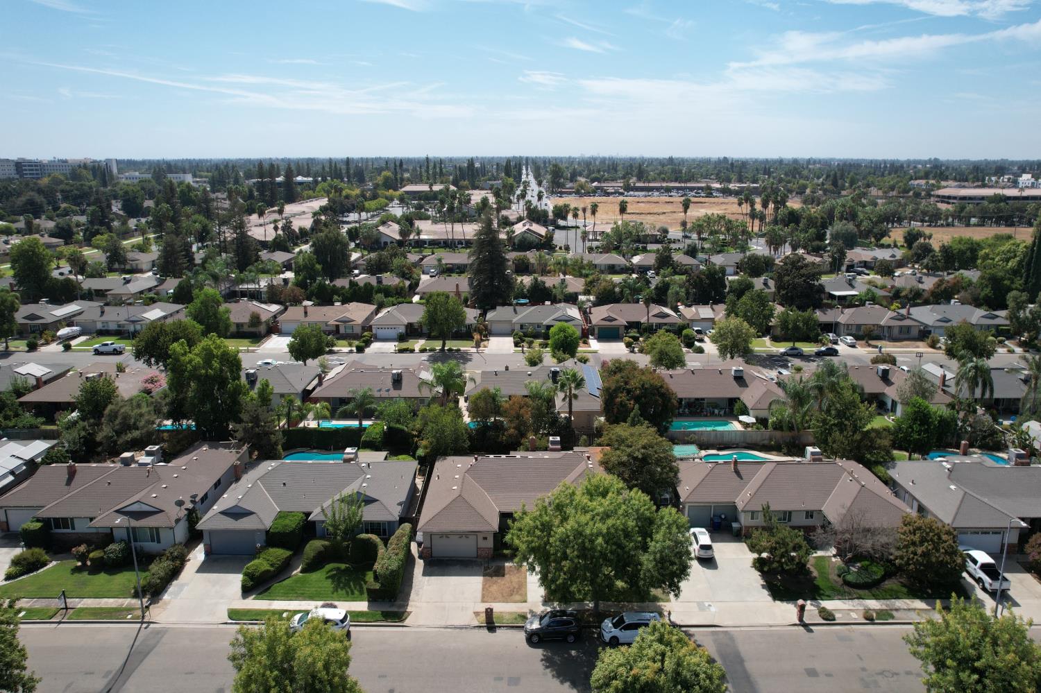 719 E Minarets Ave, Fresno, CA 93720