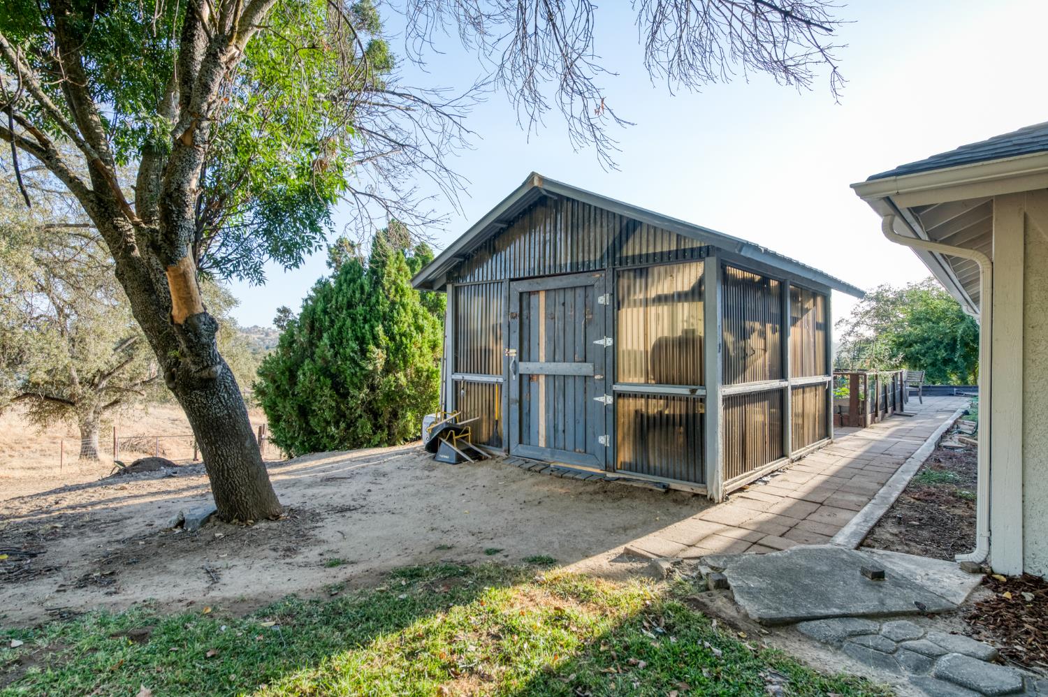 14408 Buggy Whip Ln, Prather, CA 93651
