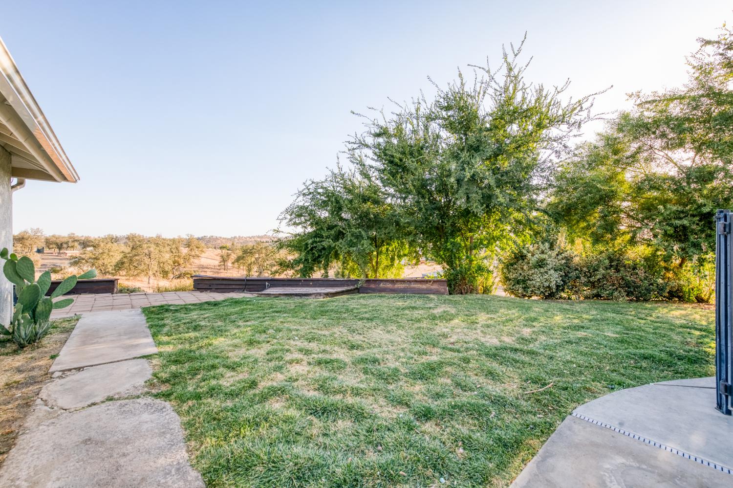 14408 Buggy Whip Ln, Prather, CA 93651