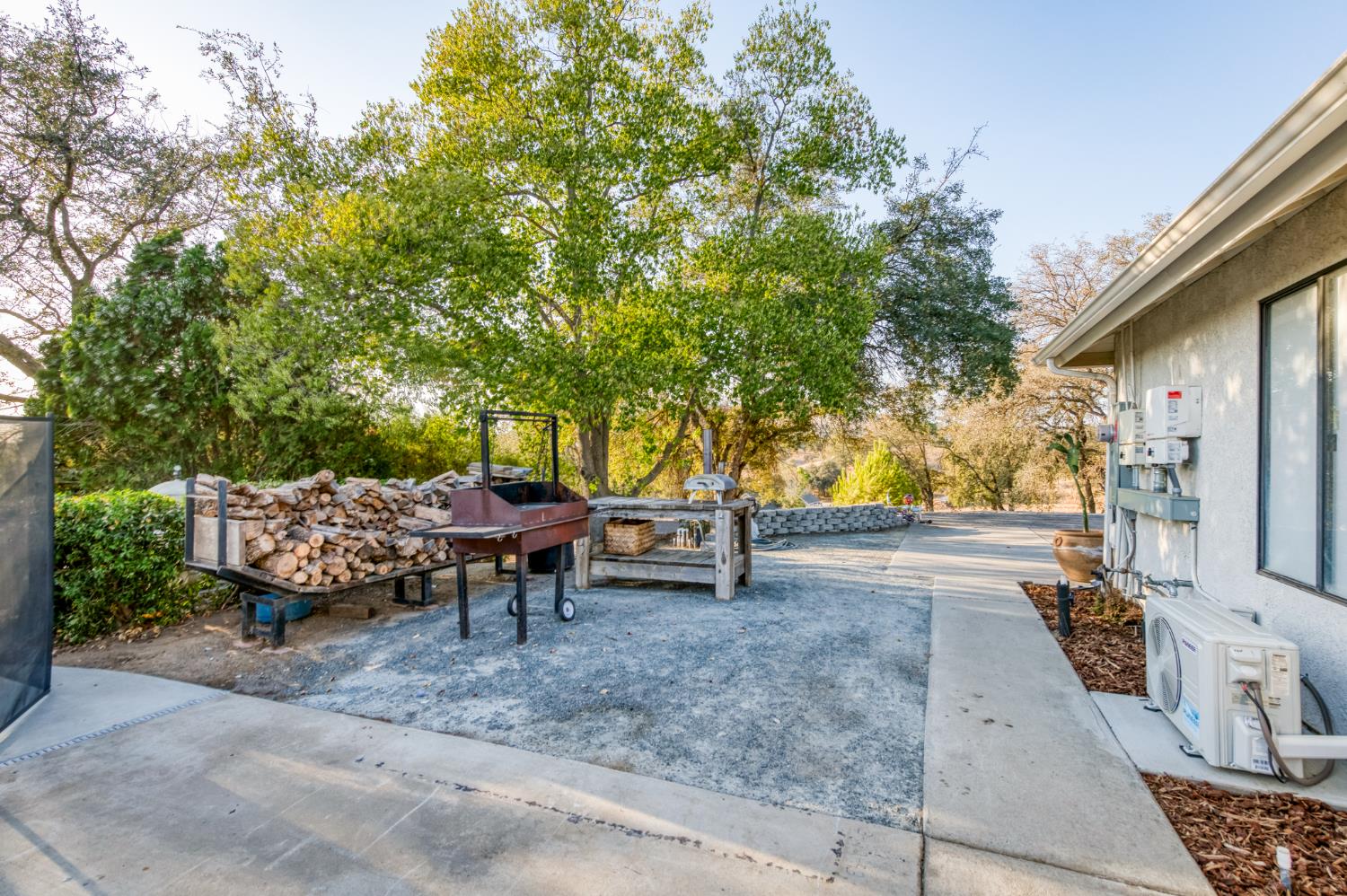 14408 Buggy Whip Ln, Prather, CA 93651