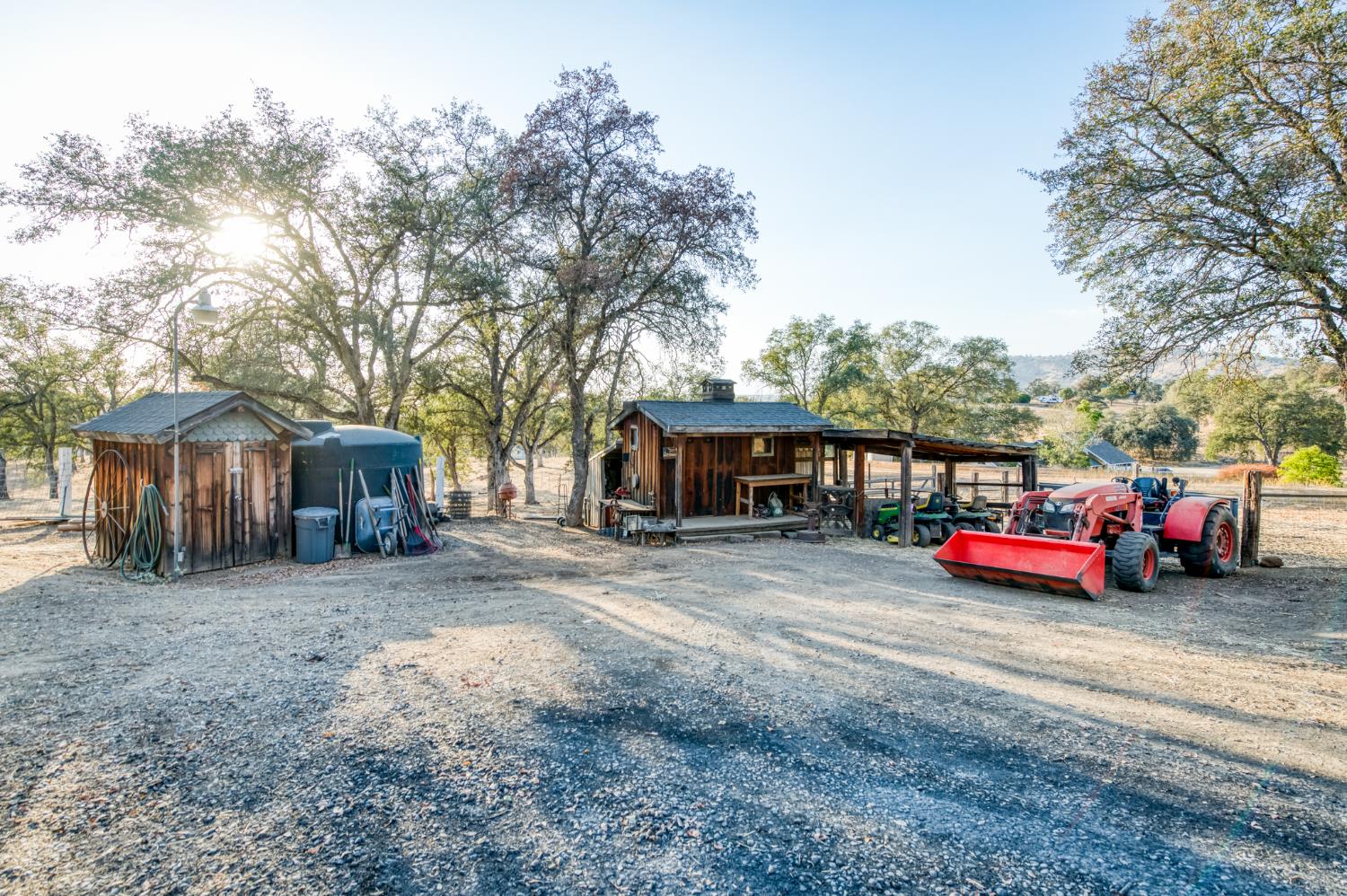 14408 Buggy Whip Ln, Prather, CA 93651