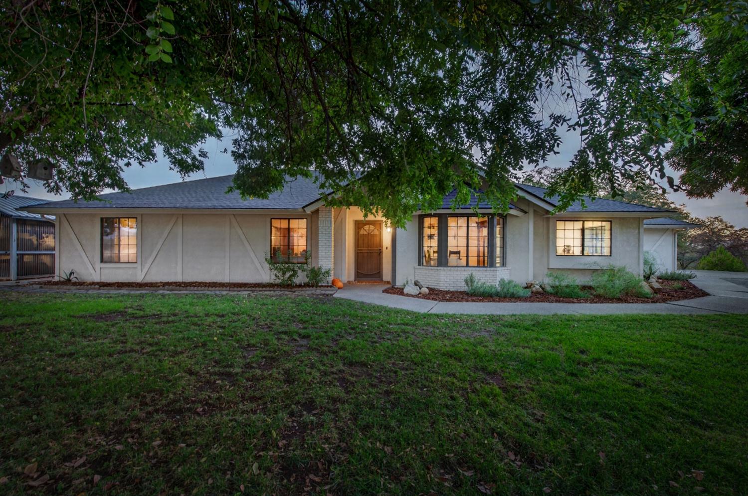 14408 Buggy Whip Ln, Prather, CA 93651