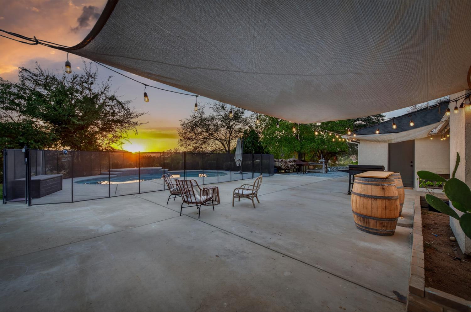 14408 Buggy Whip Ln, Prather, CA 93651