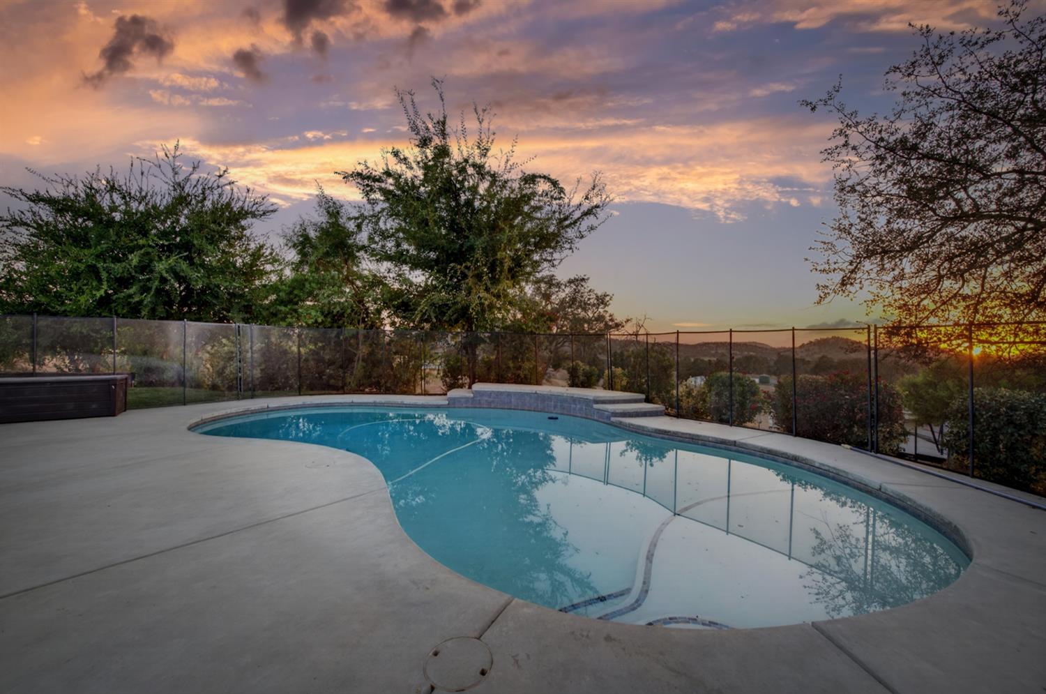 14408 Buggy Whip Ln, Prather, CA 93651