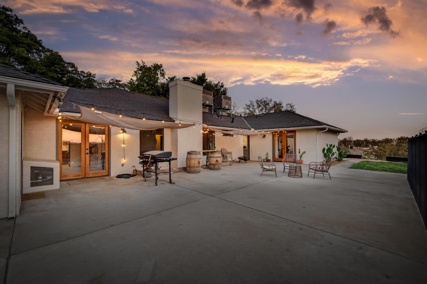 14408 Buggy Whip Ln, Prather, CA 93651
