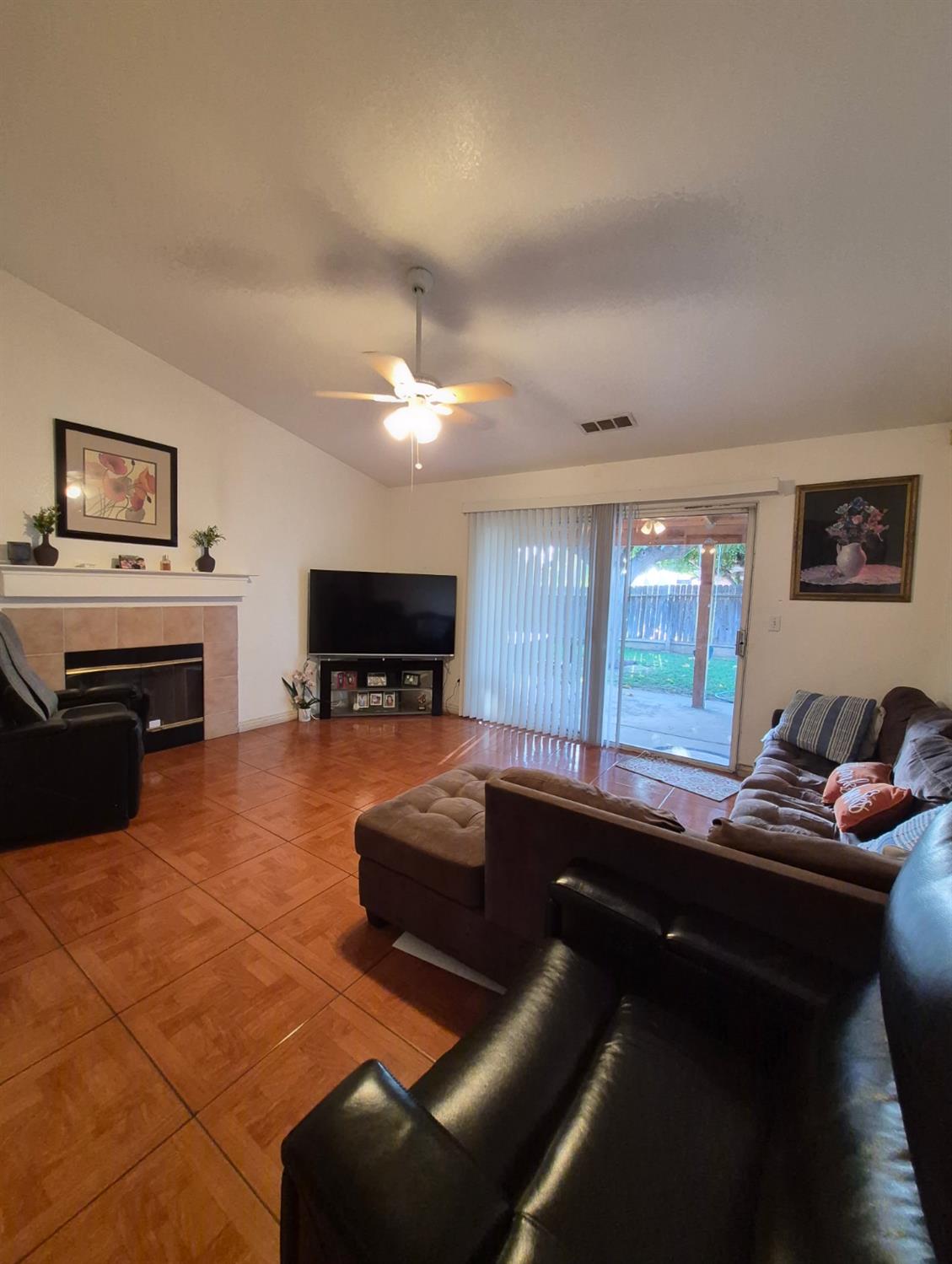 1309 N Fisher Ave, Reedley, CA 93654
