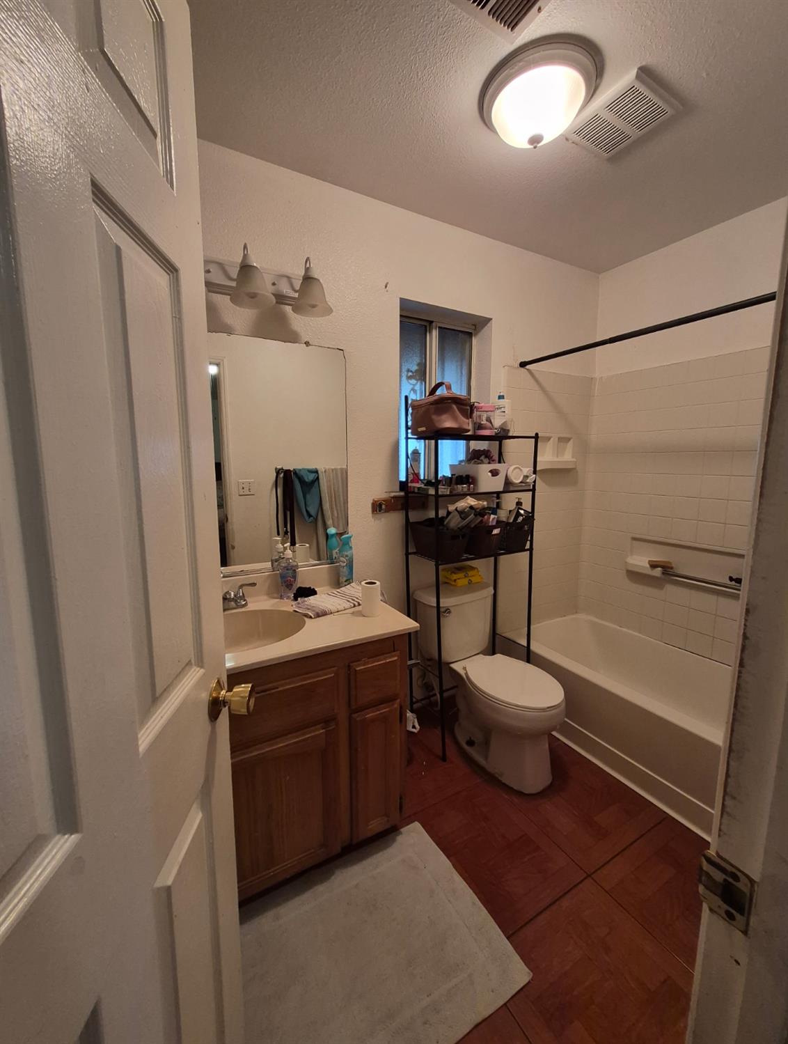 1309 N Fisher Ave, Reedley, CA 93654