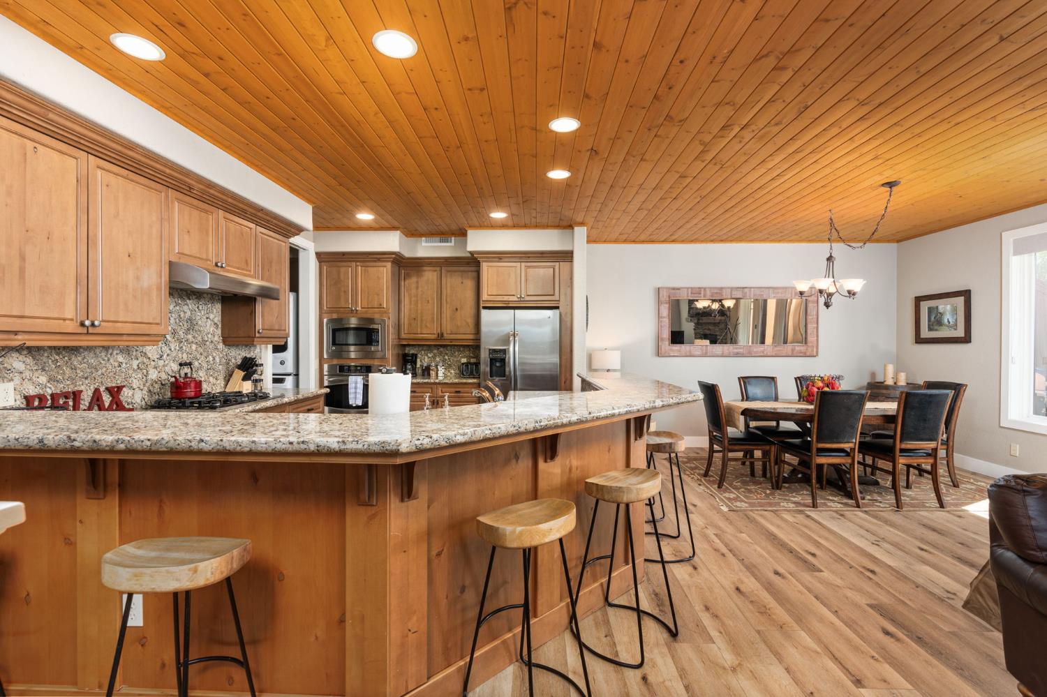 42158 Majestic Ln, Shaver Lake, CA 93664