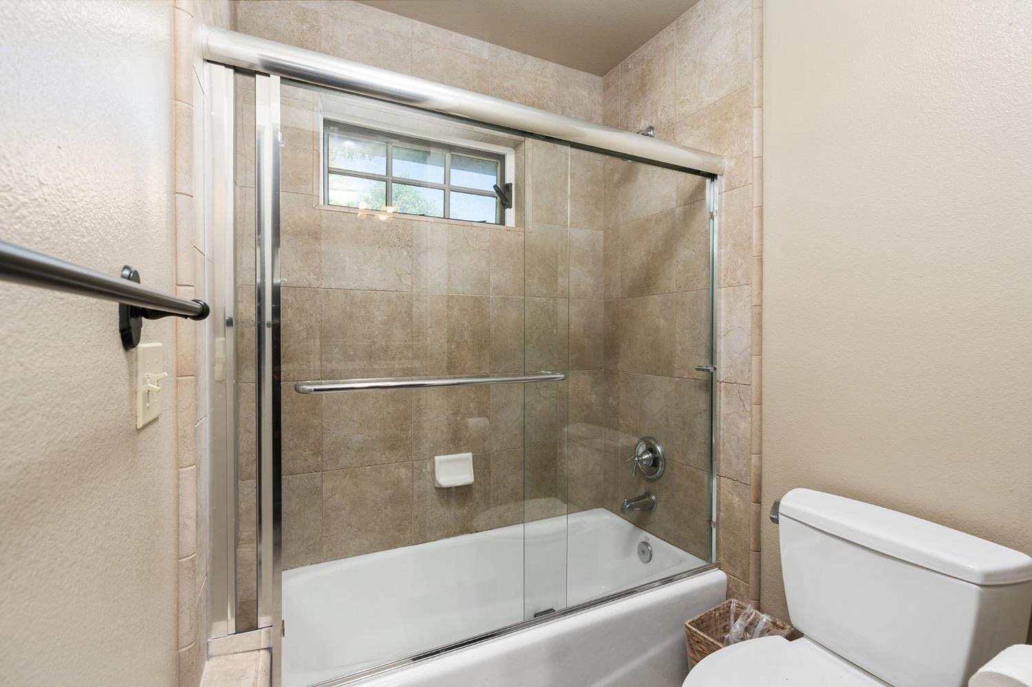 42158 Majestic Ln, Shaver Lake, CA 93664