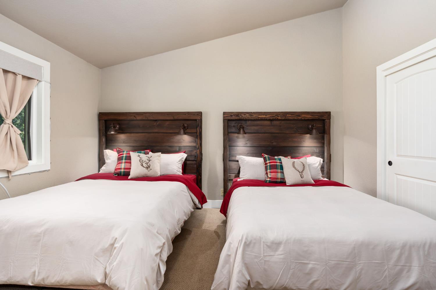 42158 Majestic Ln, Shaver Lake, CA 93664