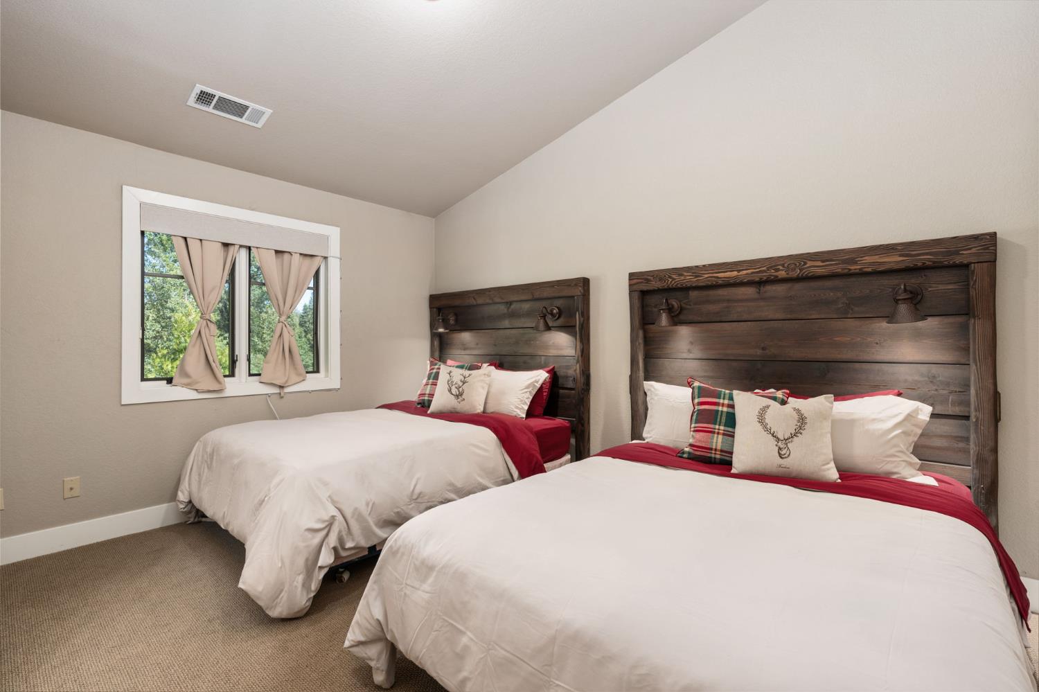 42158 Majestic Ln, Shaver Lake, CA 93664
