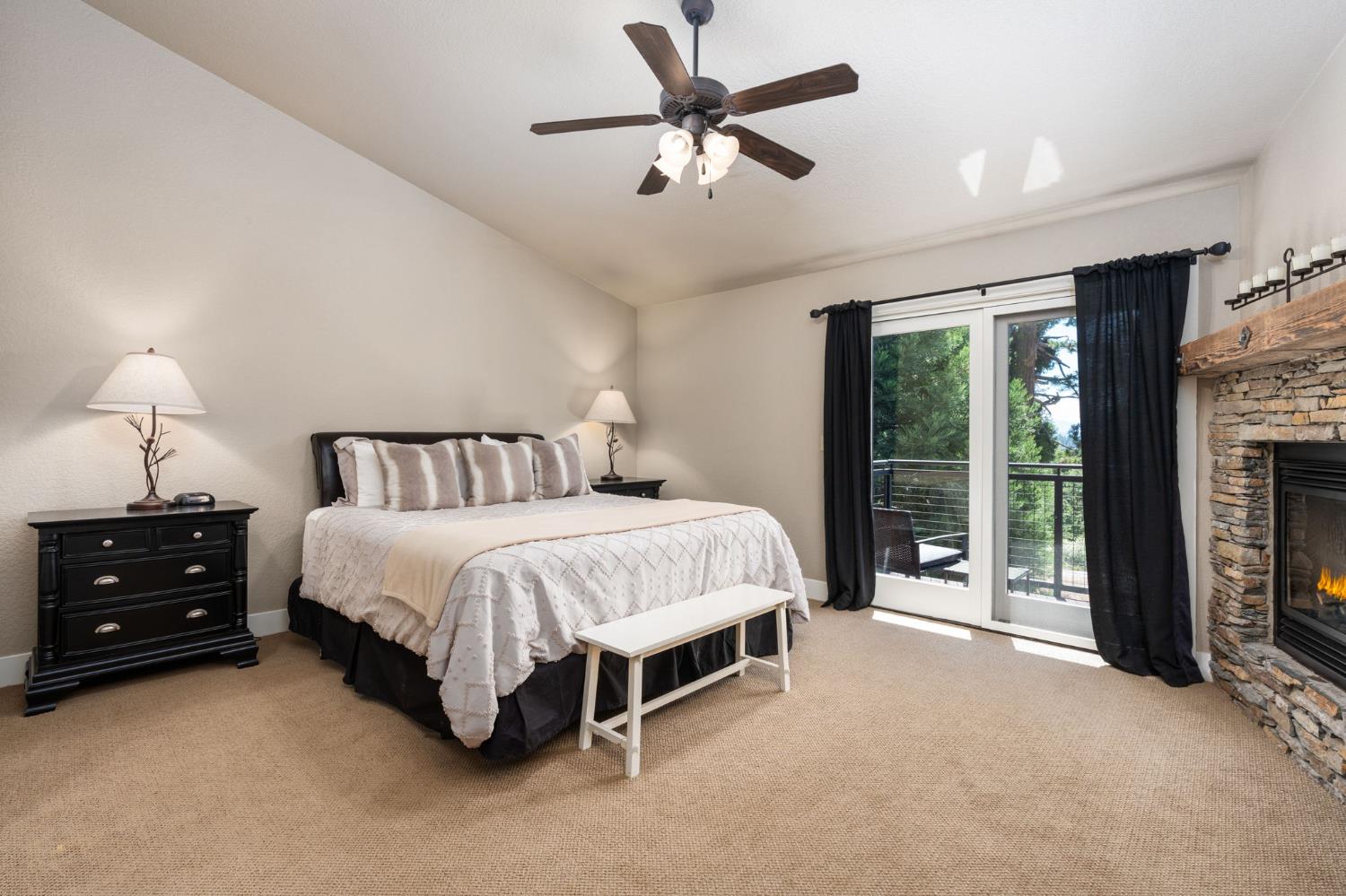 42158 Majestic Ln, Shaver Lake, CA 93664