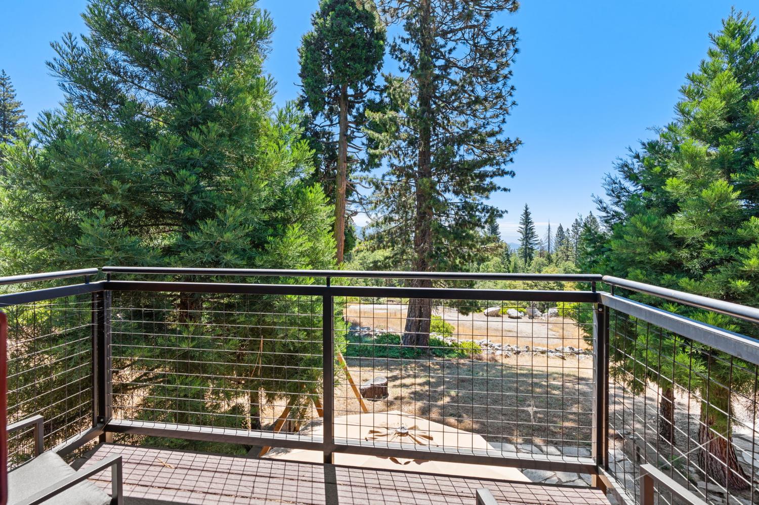 42158 Majestic Ln, Shaver Lake, CA 93664