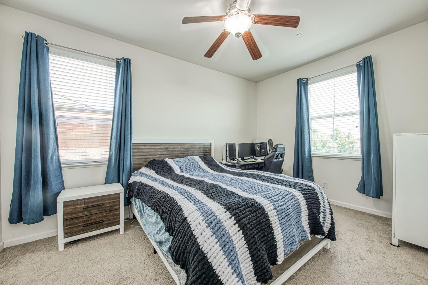 3727 Chessa Ln, Clovis, CA 93619