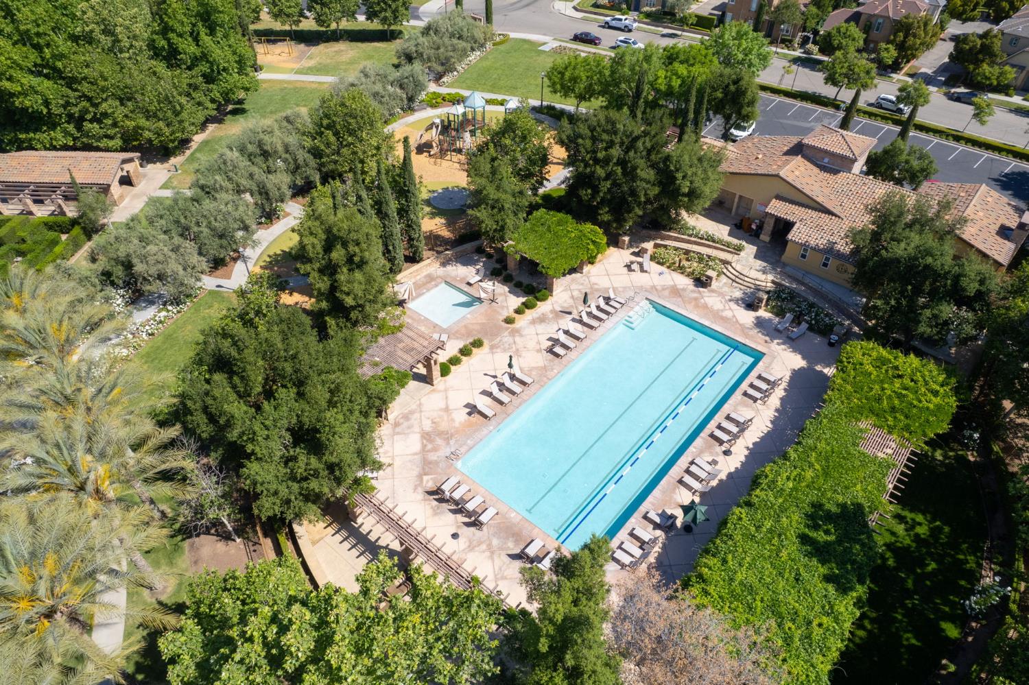 3727 Chessa Ln, Clovis, CA 93619