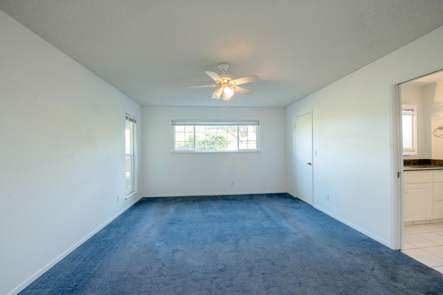 1248 W Mesa Ave, Fresno, CA 93711