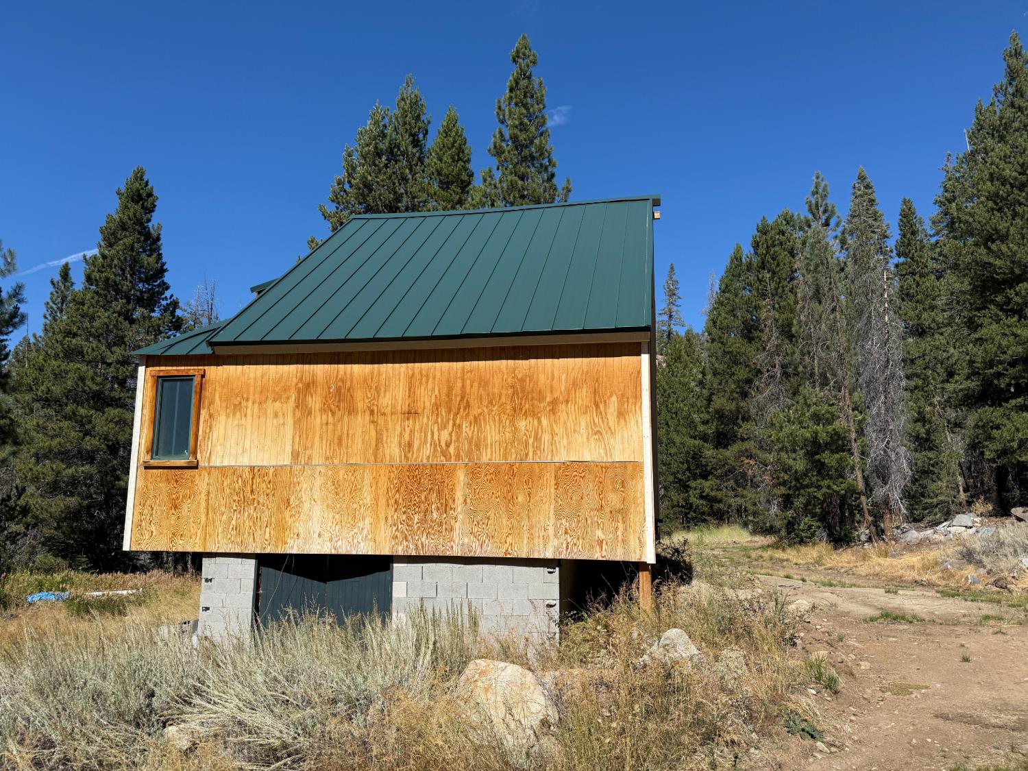 11 Strawberry, North Fork, CA 93643