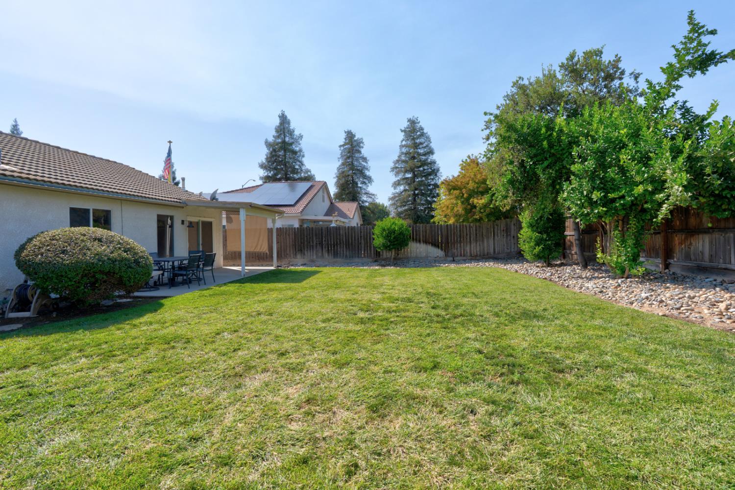 1564 E Waterford Ave, Fresno, CA 93720