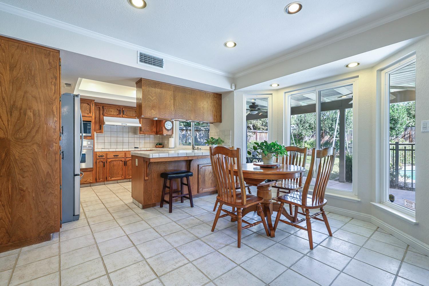 6270 N Tamera Ave, Fresno, CA 93711