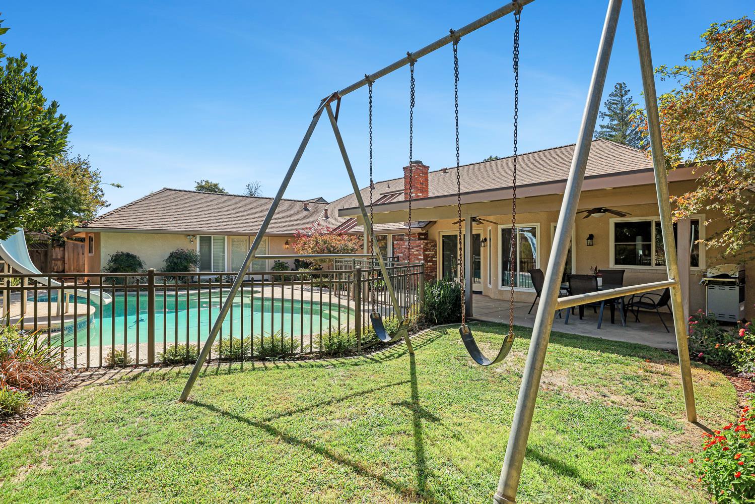 6270 N Tamera Ave, Fresno, CA 93711