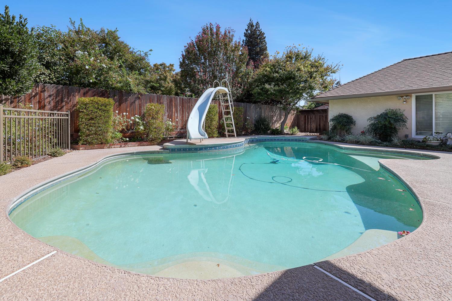 6270 N Tamera Ave, Fresno, CA 93711