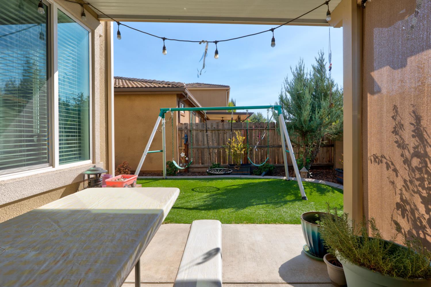 10857 N Knowlton Way, Fresno, CA 93730