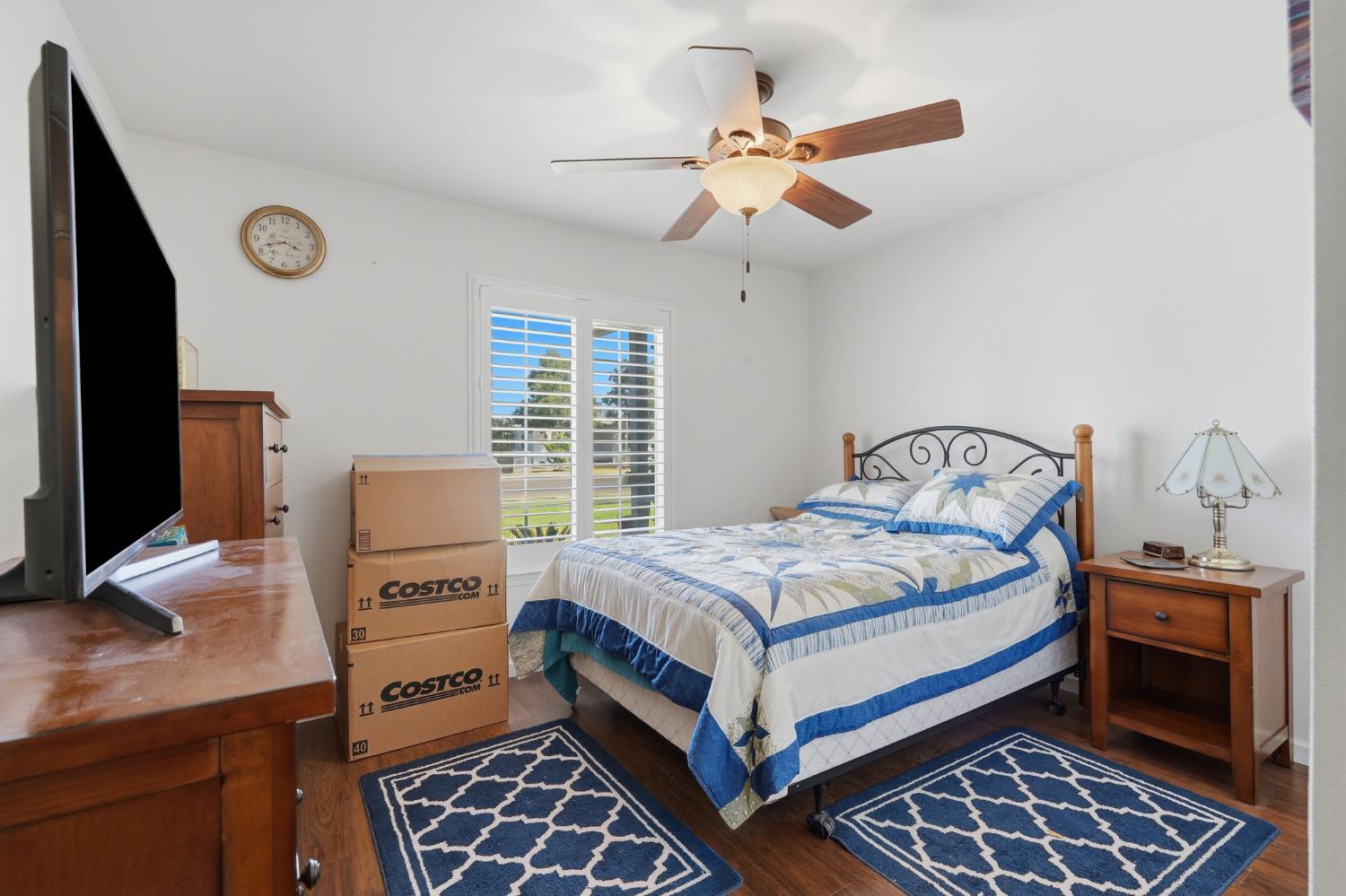 403 E Elm St, Hanford, CA 93230