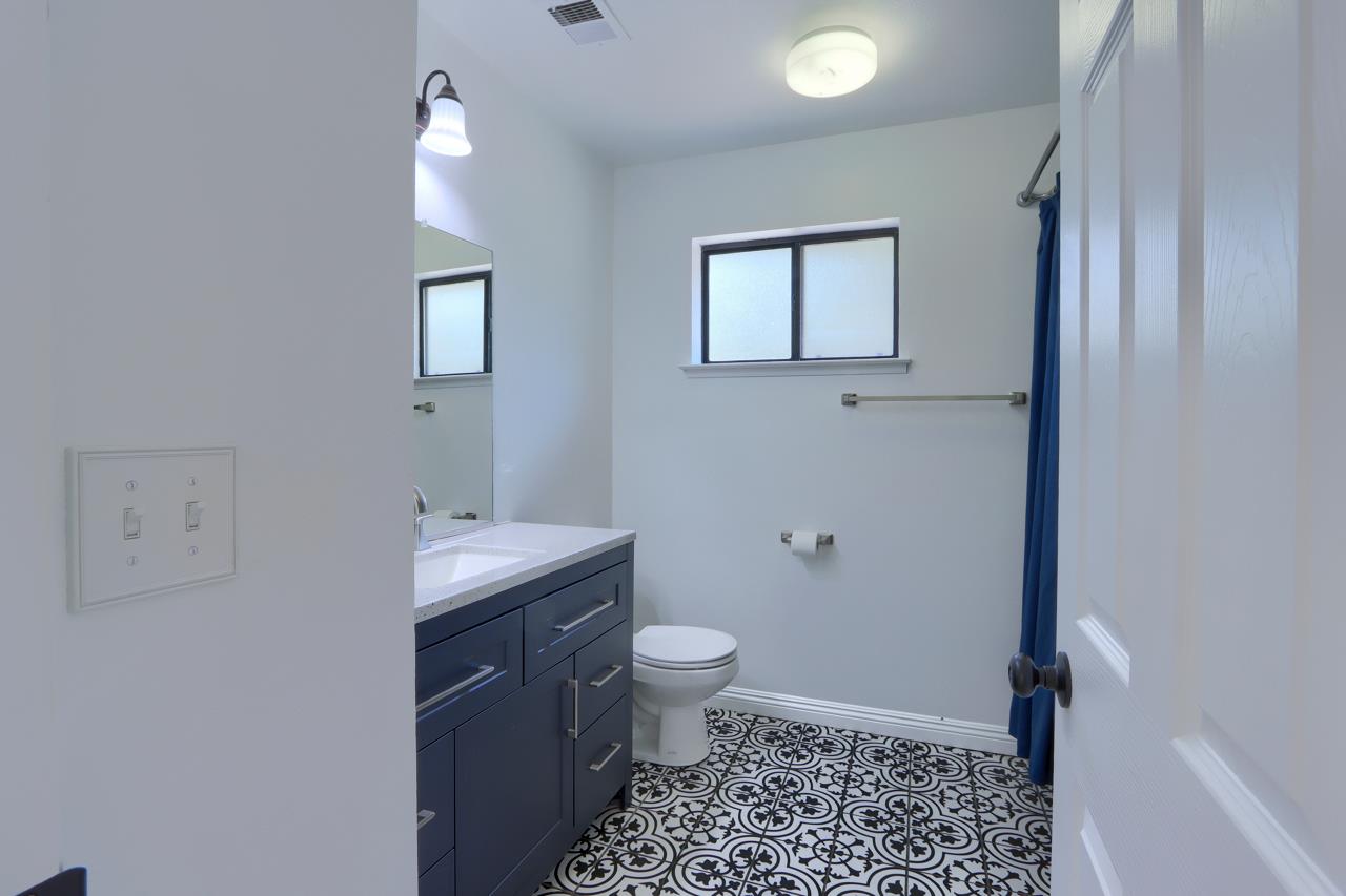 33030 Road 233, North Fork, CA 93643