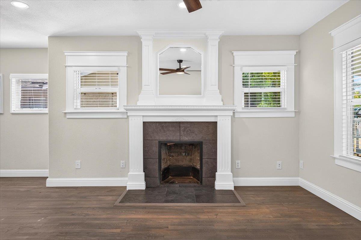 926 N Thorne, Fresno, CA 93728