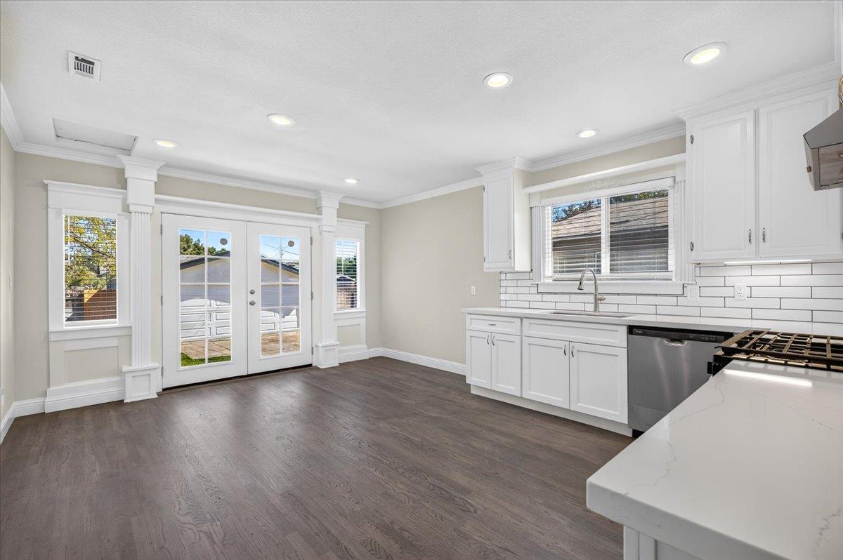 926 N Thorne, Fresno, CA 93728