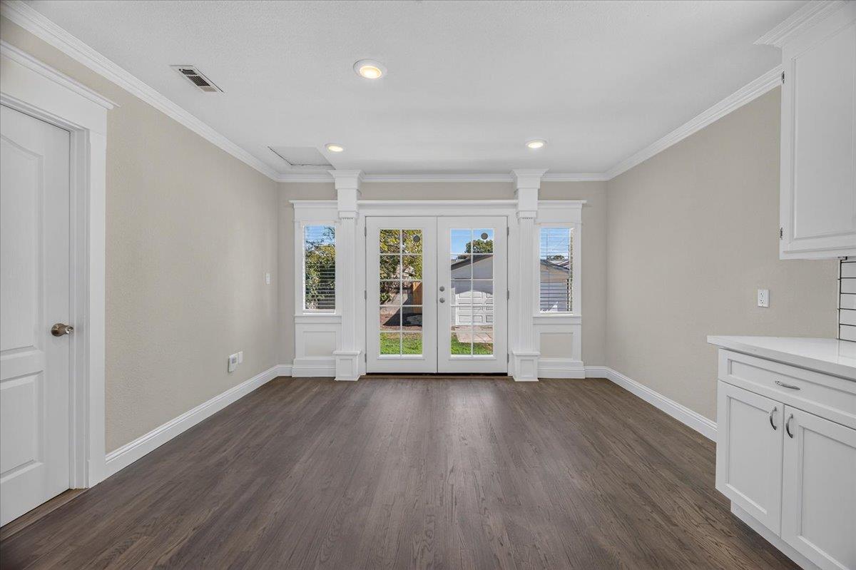 926 N Thorne, Fresno, CA 93728