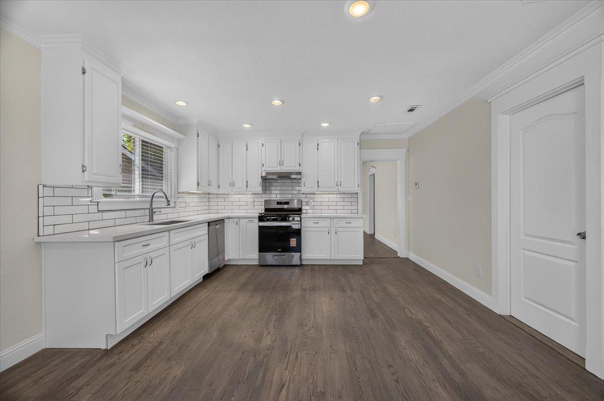 926 N Thorne, Fresno, CA 93728