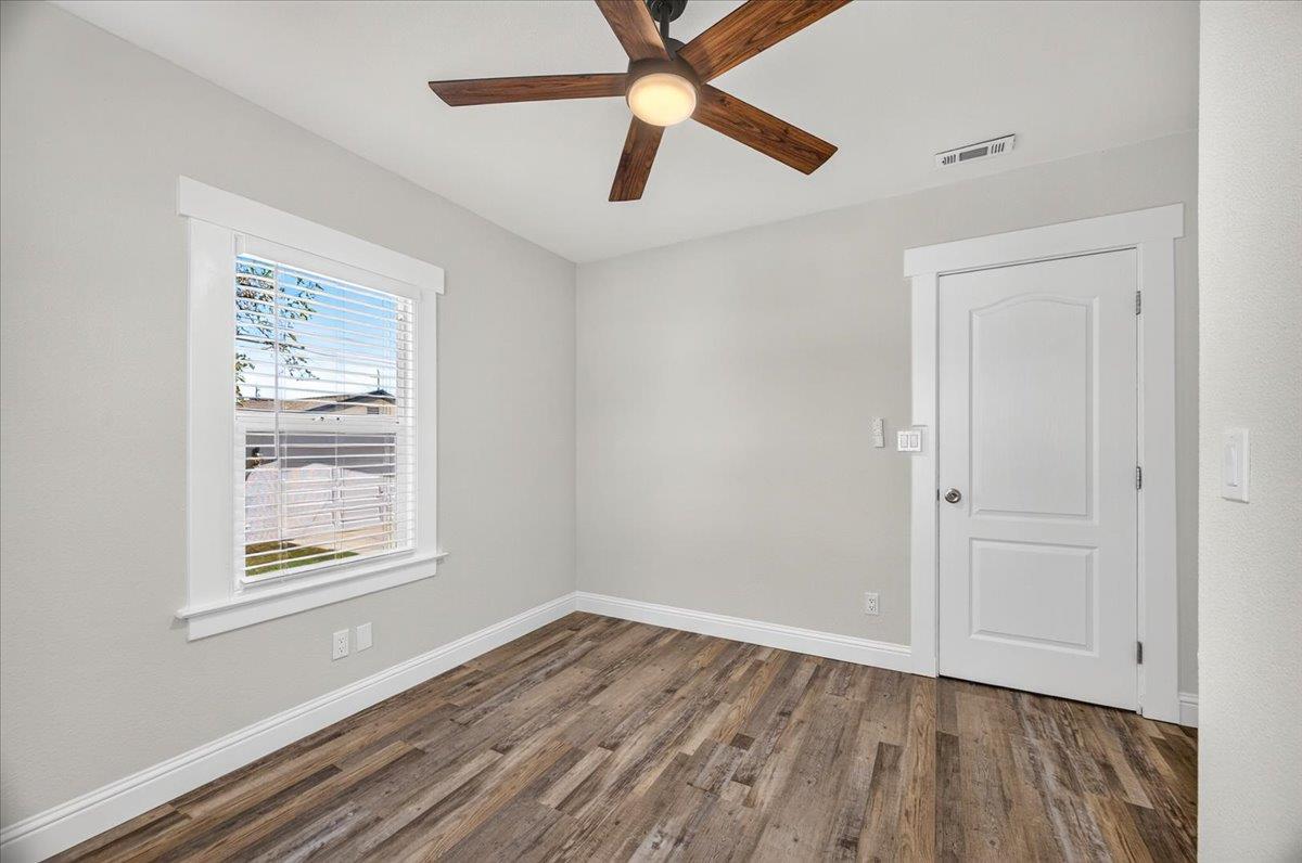 926 N Thorne, Fresno, CA 93728