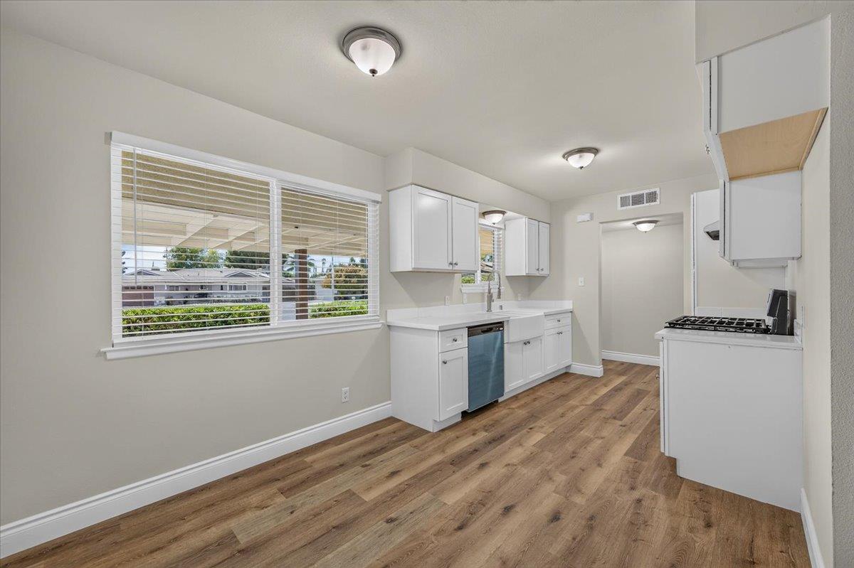 957 W Pico, Clovis, CA 93612