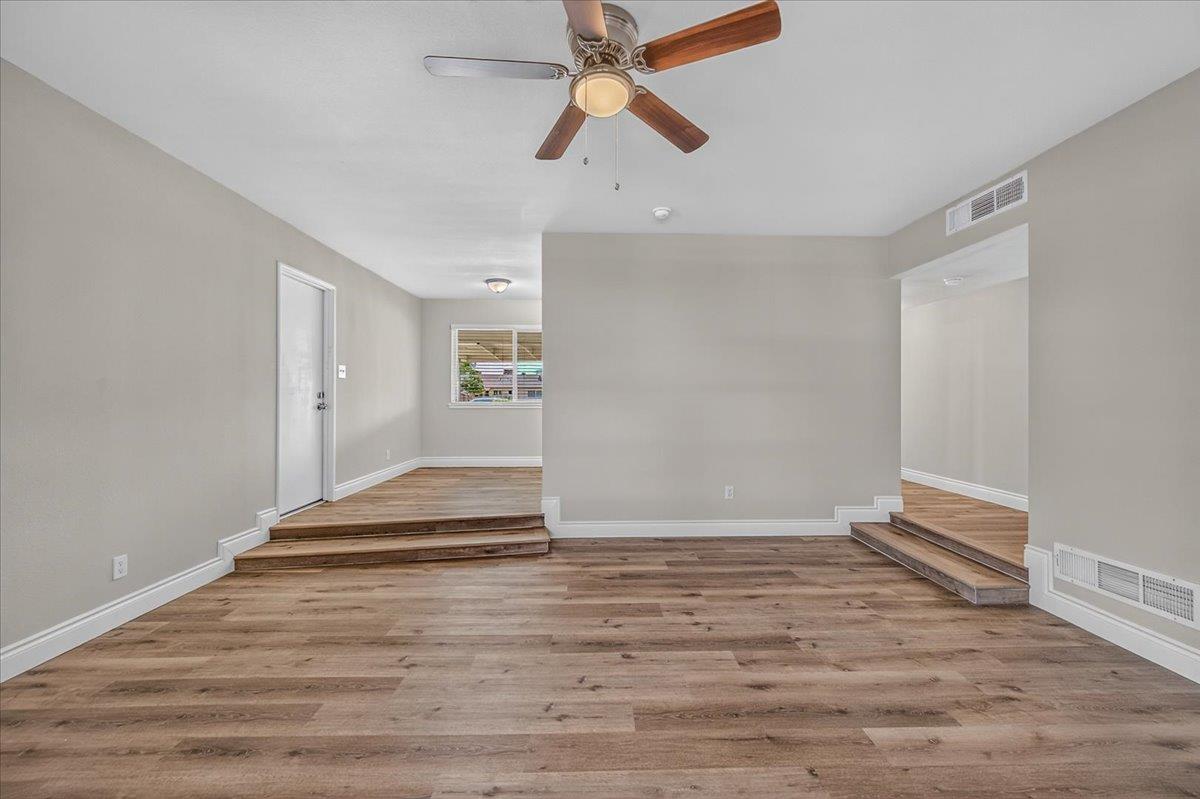 957 W Pico, Clovis, CA 93612